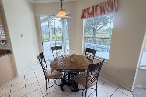 House in Orlando, Florida 4 bedrooms, 255.02 sq.m. № 2215918 - photo 27