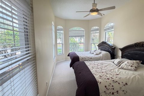 House in Orlando, Florida 4 bedrooms, 255.02 sq.m. № 2215918 - photo 7