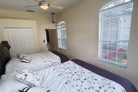 House in Orlando, Florida 4 bedrooms, 255.02 sq.m. № 2215918 - photo 8