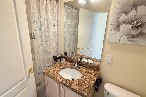 House in Orlando, Florida 4 bedrooms, 255.02 sq.m. № 2215918 - photo 9
