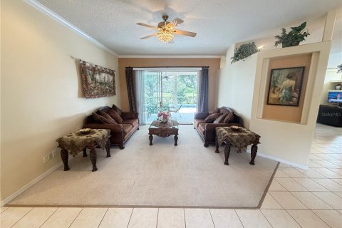 House in Orlando, Florida 4 bedrooms, 255.02 sq.m. № 2215918 - photo 13