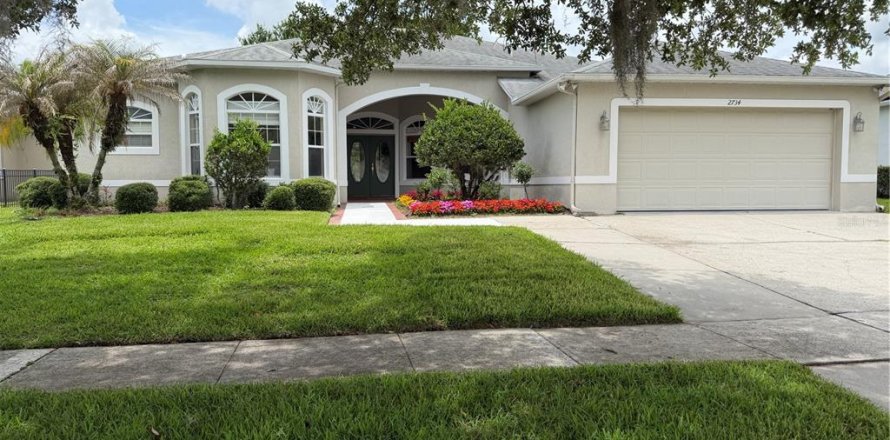 House in Orlando, Florida 4 bedrooms, 255.02 sq.m. № 2215918