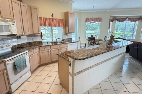 House in Orlando, Florida 4 bedrooms, 255.02 sq.m. № 2215918 - photo 22