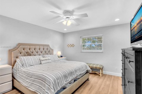 House in Pembroke Pines, Florida 4 bedrooms, 167.97 sq.m. № 2086902 - photo 23