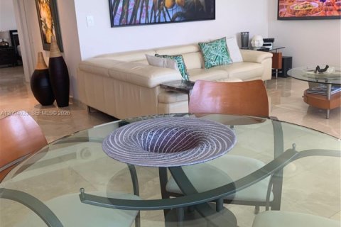 Copropriété à louer à Miami Beach, Floride: 2 chambres, 93.37 m2 № 2386911 - photo 3