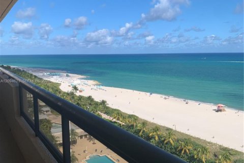 Copropriété à louer à Miami Beach, Floride: 2 chambres, 93.37 m2 № 2386911 - photo 4