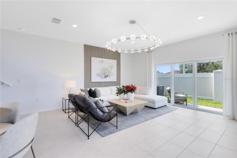 Townhouse in Palm Bay, Florida 3 bedrooms, 165.55 sq.m. № 2409022 - photo 7