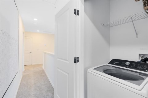 Townhouse in Palm Bay, Florida 3 bedrooms, 165.55 sq.m. № 2409022 - photo 11