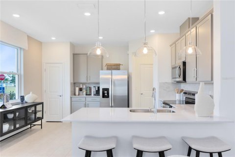 Townhouse in Palm Bay, Florida 3 bedrooms, 165.55 sq.m. № 2409022 - photo 4