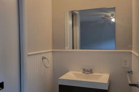 Casa en alquiler en New Port Richey, Florida, 4 dormitorios, 151.43 m2 № 1894919 - foto 23