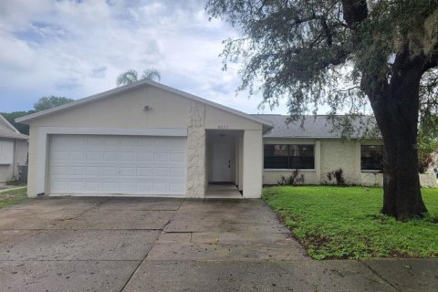 Casa en alquiler en New Port Richey, Florida, 4 dormitorios, 151.43 m2 № 1894919 - foto 1