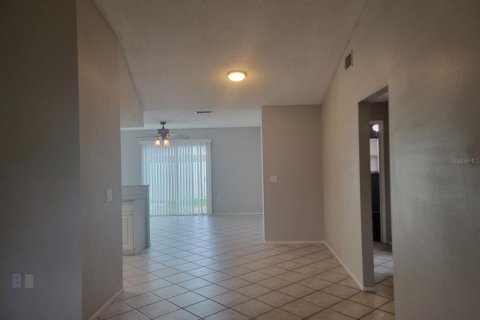 Casa en alquiler en New Port Richey, Florida, 4 dormitorios, 151.43 m2 № 1894919 - foto 9