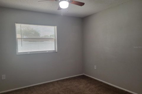 Casa en alquiler en New Port Richey, Florida, 4 dormitorios, 151.43 m2 № 1894919 - foto 28