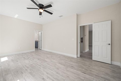 Casa en venta en Brooksville, Florida, 4 dormitorios, 197.42 m2 № 1903687 - foto 14