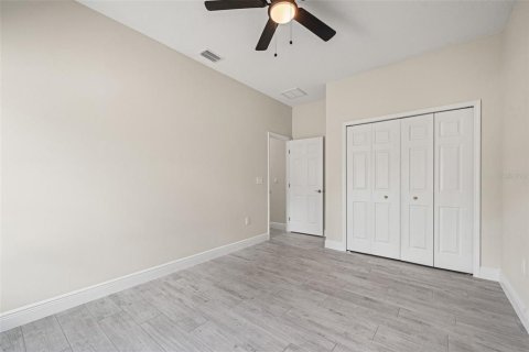 Casa en venta en Brooksville, Florida, 4 dormitorios, 197.42 m2 № 1903687 - foto 23