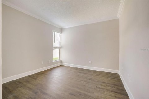 Condo in Orlando, Florida, 2 bedrooms  № 2222002 - photo 18