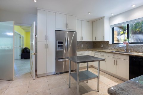 Купить виллу или дом в Майами, Флорида 3 спальни, 175.4м2, № 2155070 - фото 10
