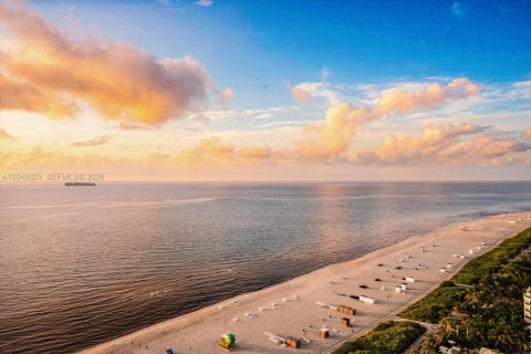 Condo à Miami Beach, Floride, 2 chambres  № 2241335