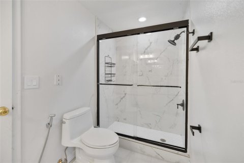 Copropriété à vendre à Orlando, Floride: 2 chambres, 107.67 m2 № 2142484 - photo 19
