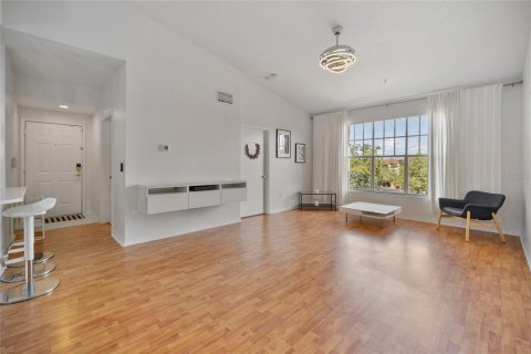 Copropriété à vendre à Orlando, Floride: 2 chambres, 107.67 m2 № 2142484 - photo 9