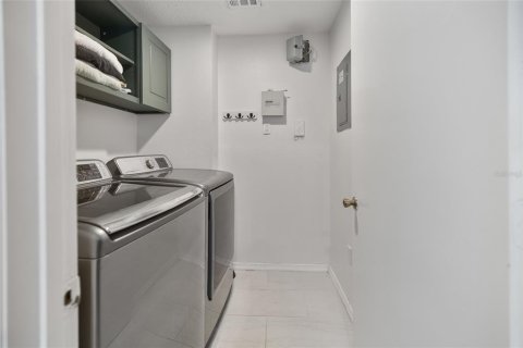 Copropriété à vendre à Orlando, Floride: 2 chambres, 107.67 m2 № 2142484 - photo 6