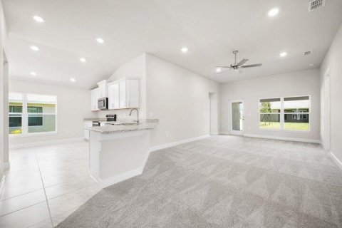 Villa ou maison à vendre à St. Lucie, Floride: 4 chambres, 169.08 m2 № 2084552 - photo 6