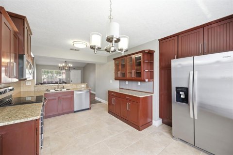 Condo in New Port Richey, Florida, 2 bedrooms № 2157096 - photo 22