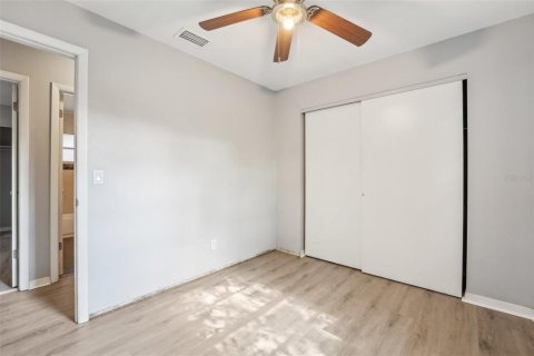 House in Tampa, Florida 3 bedrooms, 96.25 sq.m. № 1722220 - photo 15