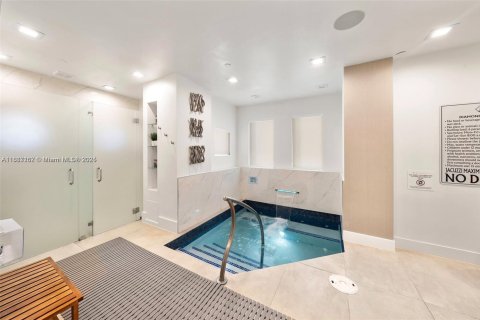 Copropriété à louer à Miami Beach, Floride: 1 chambre, 102.19 m2 № 1941667 - photo 26