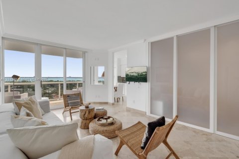 Copropriété à louer à Miami Beach, Floride: 1 chambre, 102.19 m2 № 1941667 - photo 2