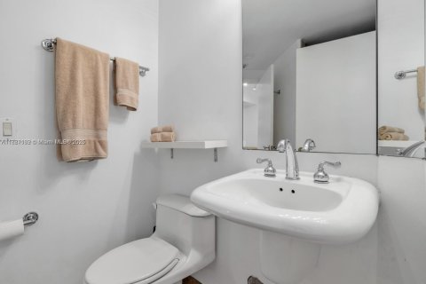 Copropriété à louer à Miami Beach, Floride: 1 chambre, 102.19 m2 № 1941667 - photo 19