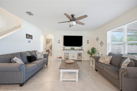 House in Lakeland, Florida 5 bedrooms, 243.03 sq.m. № 1835114 - photo 6