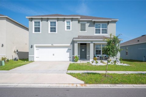 House in Lakeland, Florida 5 bedrooms, 243.03 sq.m. № 1835114 - photo 2