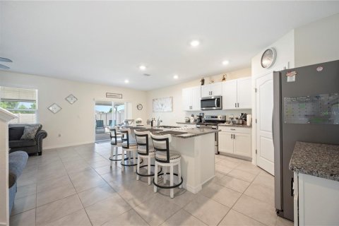 House in Lakeland, Florida 5 bedrooms, 243.03 sq.m. № 1835114 - photo 9