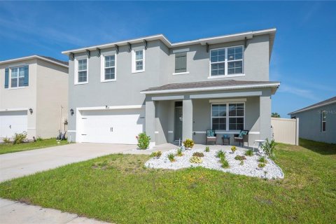 House in Lakeland, Florida 5 bedrooms, 243.03 sq.m. № 1835114 - photo 4