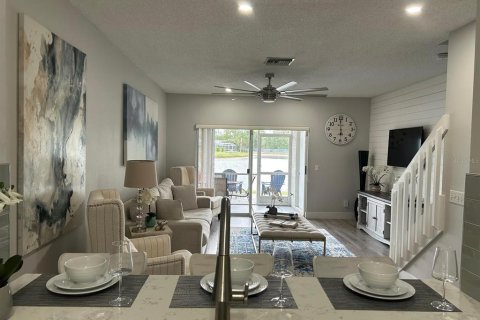 Townhouse in Bradenton, Florida 2 bedrooms, 107.02 sq.m. № 2213968 - photo 3