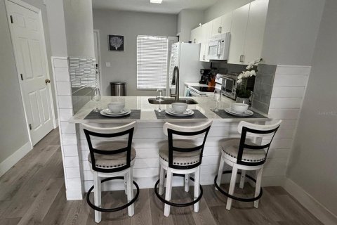 Townhouse in Bradenton, Florida 2 bedrooms, 107.02 sq.m. № 2213968 - photo 4