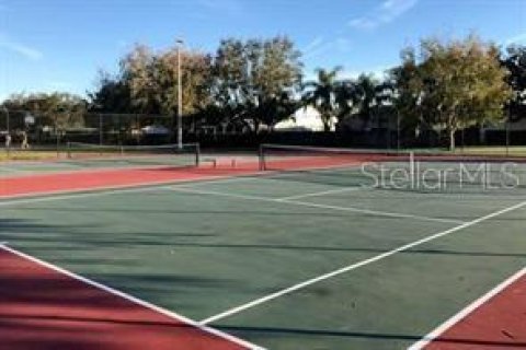 Townhouse in Bradenton, Florida 2 bedrooms, 107.02 sq.m. № 2213968 - photo 14