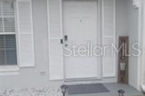 Townhouse in Bradenton, Florida 2 bedrooms, 107.02 sq.m. № 2213968 - photo 2