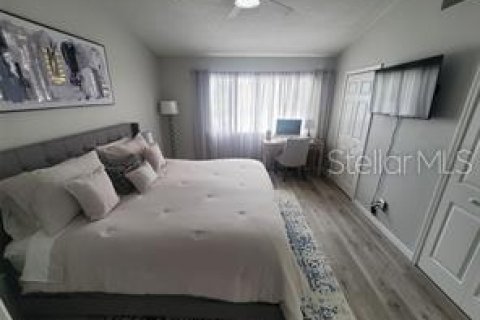 Townhouse in Bradenton, Florida 2 bedrooms, 107.02 sq.m. № 2213968 - photo 9