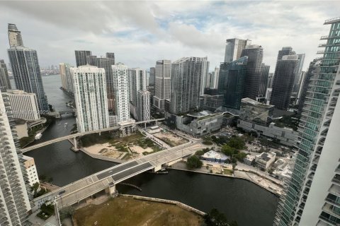 Copropriété à vendre à Miami, Floride: 3 chambres, 228.17 m2 № 1957893 - photo 27