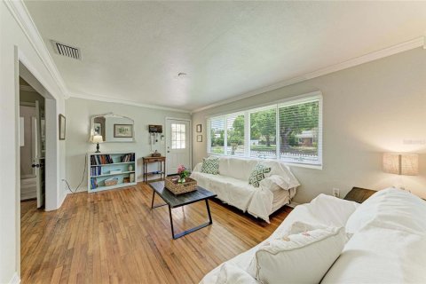 House in Bradenton, Florida 3 bedrooms, 143.81 sq.m. № 2226285 - photo 8