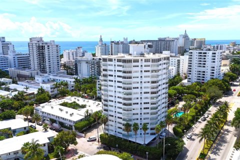 Apartment in Miami Beach, Florida 2 bedrooms, 87.33 sq.m. № 1923303 - photo 25