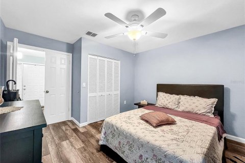 House in Palm Harbor, Florida 2 bedrooms, 104.05 sq.m. № 1439378 - photo 13