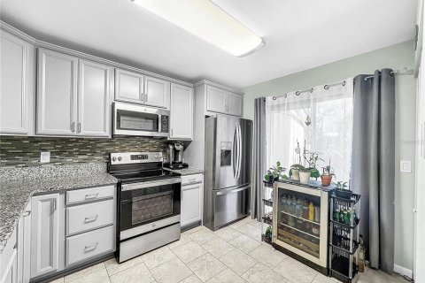 House in Palm Harbor, Florida 2 bedrooms, 104.05 sq.m. № 1439378 - photo 3
