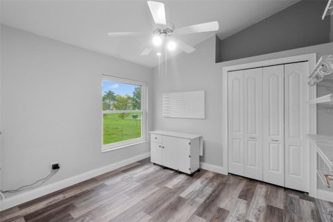 House in Orlando, Florida 5 bedrooms, 250 sq.m. № 1835242 - photo 18