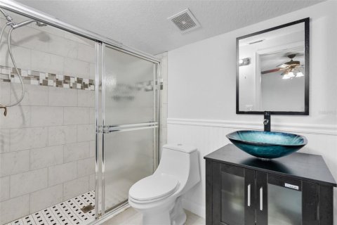 House in Orlando, Florida 5 bedrooms, 250 sq.m. № 1835242 - photo 22