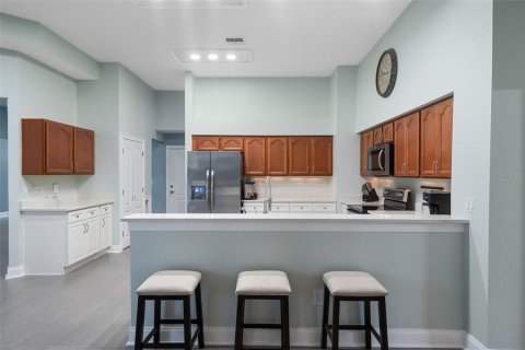 House in Orlando, Florida 5 bedrooms, 250 sq.m. № 1835242 - photo 5
