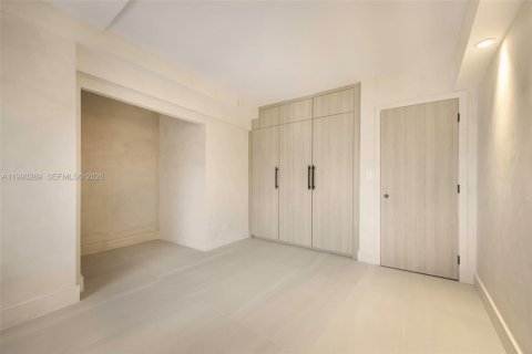 Купить кондоминиум в Майами-Бич, Флорида 3 спальни, 109.62м2, № 2057586 - фото 17