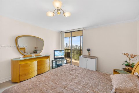 Condominio en venta en Aventura, Florida, 2 dormitorios, 121.98 m2 № 2155137 - foto 14